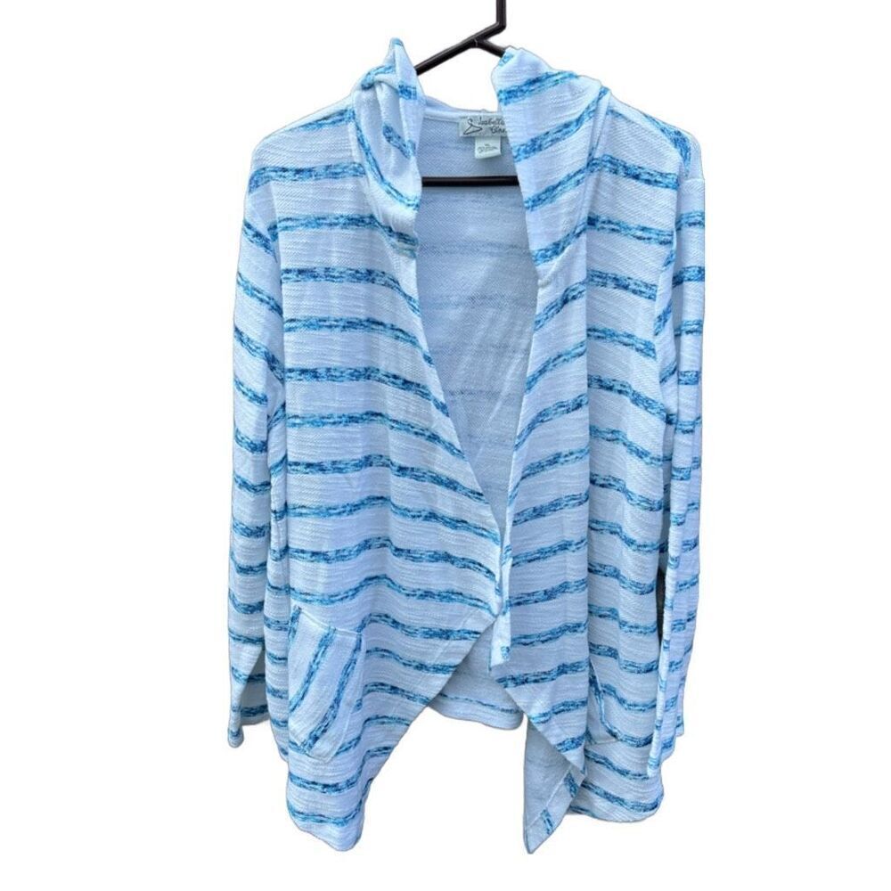 Isabella’s Closet knit size XL waterfall front hoodie in ocean blue and white.